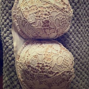 Victoria’s Secret Multi-way Bra